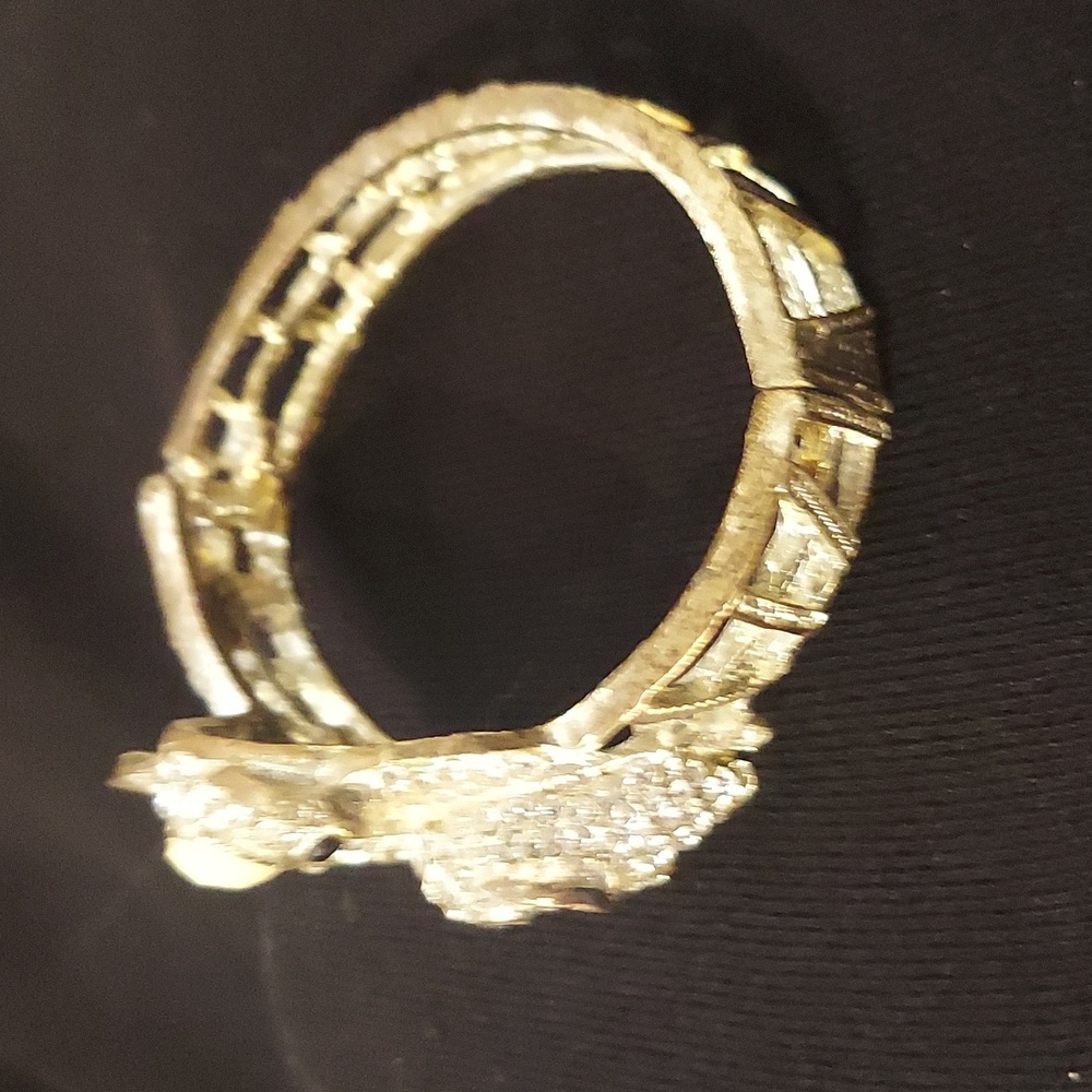 NATASHA Elephant Hinged Bracelet - Picture 4 of 6